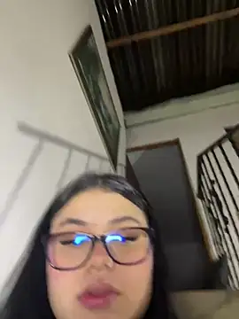 alissonfernandez  online show from 05/29/26, 12:16