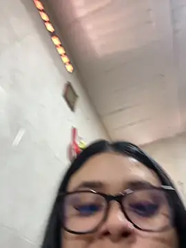 alissonfernandez  online show from 10/01/25, 03:38