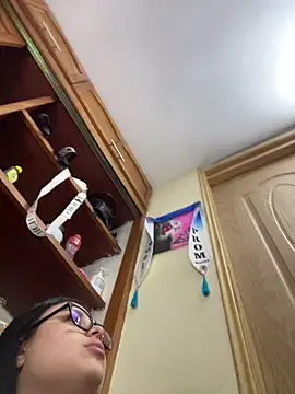 alissonfernandez  online show from 03/28/26, 01:28