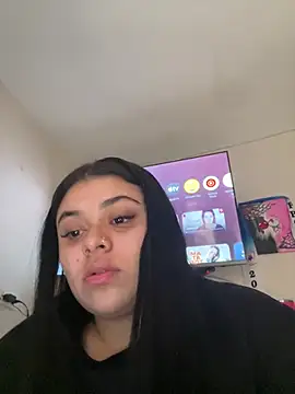 Snapshot of alissonfernandez_ chatting on 06/25/26, 07:52 alissonfernandez online show from 06/25/26, 07:52