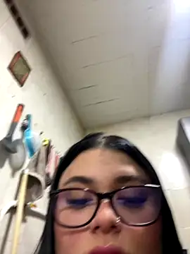 alissonfernandez  online show from 09/26/25, 12:39