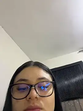 alissonfernandez  online show from 05/06/26, 11:14