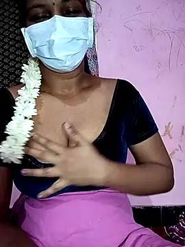 Snapshot of Villageammu18 chatting on 02/21/26, 05:48 Villageammu18 online show from 02/21/26, 05:48