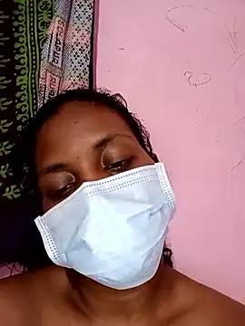 Snapshot of Villageammu18 chatting on 03/13/26, 05:40 Villageammu18 online show from 03/13/26, 05:40