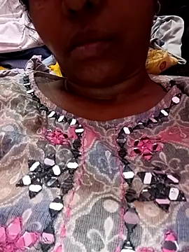 Snapshot of Villageammu18 chatting on 02/10/26, 02:16 Villageammu18 online show from 02/10/26, 02:16