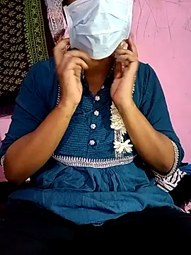 Snapshot of Villageammu18 chatting on 02/25/26, 01:55 Villageammu18 online show from 02/25/26, 01:55