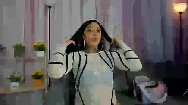 Snapshot of Lovely_celeste chatting on 09/30/25, 02:17 Lovely celeste online show from 09/30/25, 02:17