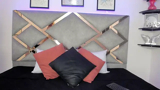 Snapshot of marian_pinzon chatting on 03/12/25, 02:52 marian pinzon online show from 03/12/25, 02:52