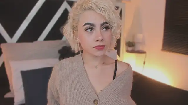 marian pinzon online show from 12/14/25, 02:40