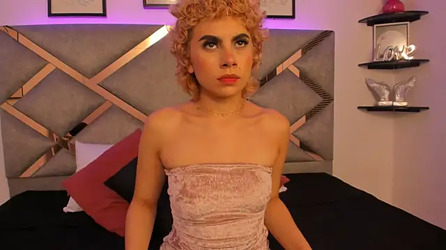 Snapshot of marian_pinzon chatting on 02/26/25, 02:41 marian pinzon online show from 02/26/25, 02:41