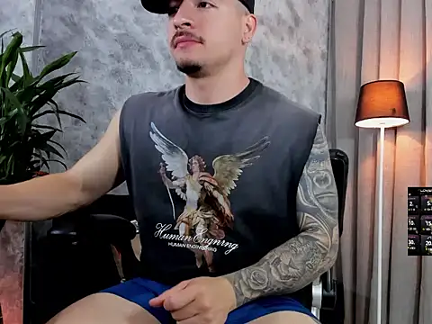 boyc022  online show from 03/04/26, 11:56