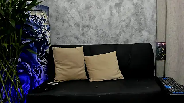 boyc022  online show from 10/29/25, 12:20