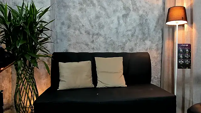 boyc022  online show from 12/02/25, 12:33