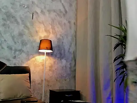 boyc022  online show from 09/18/25, 03:53