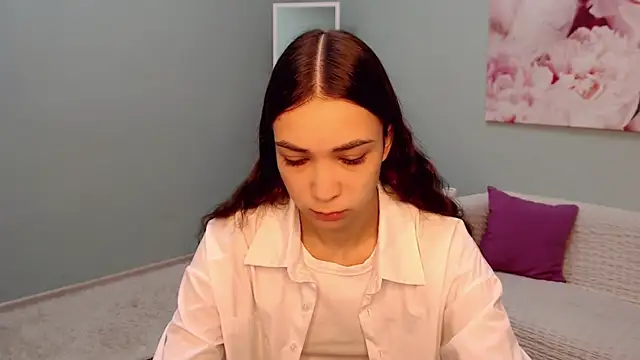 Snapshot of AmyJonas chatting on 03/21/25, 04:28 AmyJonas online show from 03/21/25, 04:28
