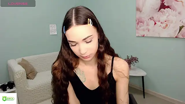 AmyJonas online show from 04/03/26, 04:52