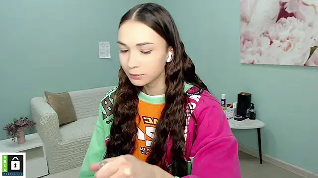 AmyJonas online show from 10/22/25, 04:23