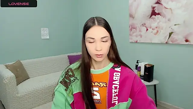 Snapshot of AmyJonas chatting on 10/10/25, 04:35 AmyJonas online show from 10/10/25, 04:35