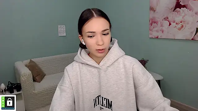 AmyJonas online show from 11/18/25, 04:49