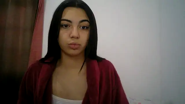 Snapshot of isabella048 chatting on 09/10/25, 07:13 isabella048 online show from 09/10/25, 07:13