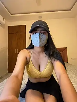 Snapshot of Emmy_kapoor chatting on 01/29/25, 05:56 Emmy kapoor online show from 01/29/25, 05:56