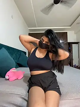 Snapshot of Emmy_kapoor chatting on 09/26/25, 05:31 Emmy kapoor online show from 09/26/25, 05:31