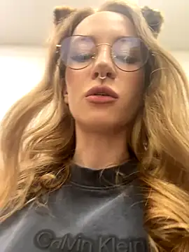  AngelMoon  online show from 10/30/25, 04:00