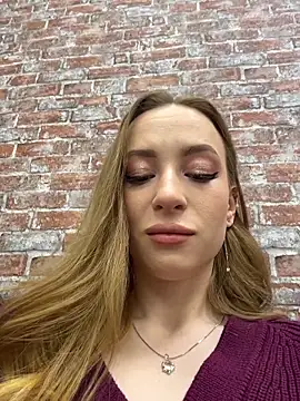  AngelMoon  online show from 11/18/25, 04:05