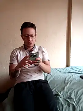 Snapshot of Ashanti_and__alejo chatting on 03/10/25, 07:18 Ashanti and alejo online show from 03/10/25, 07:18