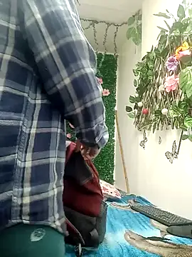 Snapshot of Ashanti_and__alejo chatting on 12/17/24, 12:11 Ashanti and alejo online show from 12/17/24, 12:11