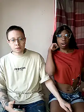 Snapshot of Ashanti_and__alejo chatting on 12/26/24, 02:05 Ashanti and alejo online show from 12/26/24, 02:05