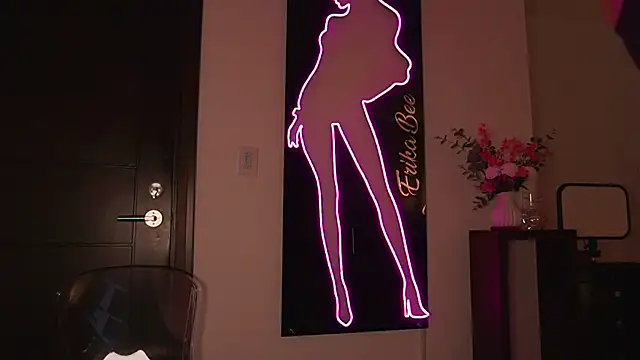LunaMystyque online show from 10/04/25, 08:10