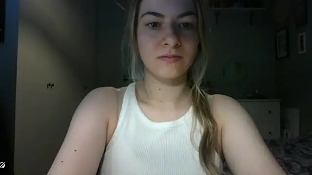 Snapshot of ROSIEx_sweet chatting on 05/05/26, 07:00 ROSIEx sweet online show from 05/05/26, 07:00