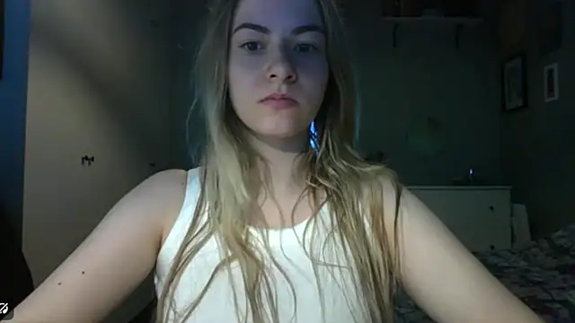 Snapshot of ROSIEx_sweet chatting on 03/31/26, 06:48 ROSIEx sweet online show from 03/31/26, 06:48