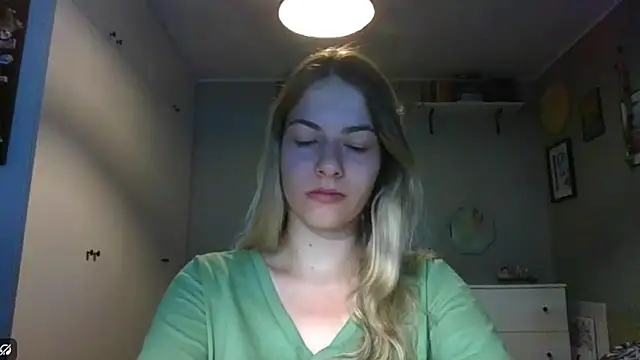 Snapshot of ROSIEx_sweet chatting on 09/12/25, 06:57 ROSIEx sweet online show from 09/12/25, 06:57