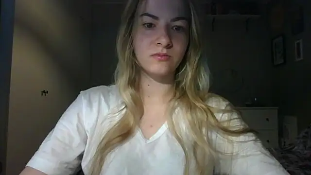 Snapshot of ROSIEx_sweet chatting on 04/07/26, 06:48 ROSIEx sweet online show from 04/07/26, 06:48