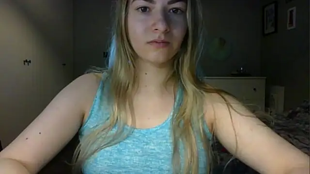 Snapshot of ROSIEx_sweet chatting on 05/20/26, 06:43 ROSIEx sweet online show from 05/20/26, 06:43