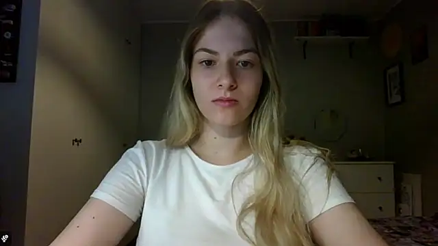 Snapshot of ROSIEx_sweet chatting on 10/06/25, 06:58 ROSIEx sweet online show from 10/06/25, 06:58