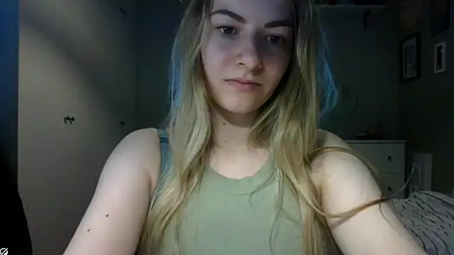 Snapshot of ROSIEx_sweet chatting on 05/29/26, 09:48 ROSIEx sweet online show from 05/29/26, 09:48