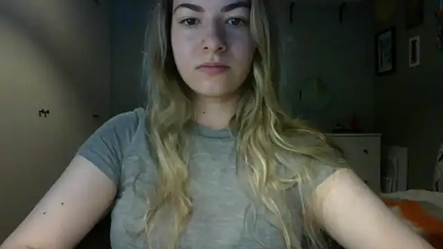 Snapshot of ROSIEx_sweet chatting on 06/16/26, 06:46 ROSIEx sweet online show from 06/16/26, 06:46