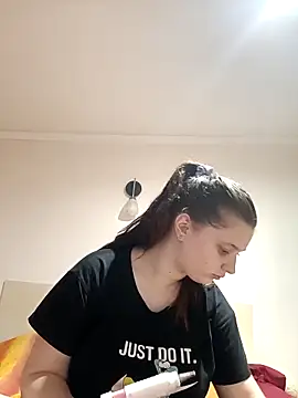 kila lo online show from 03/16/25, 04:12