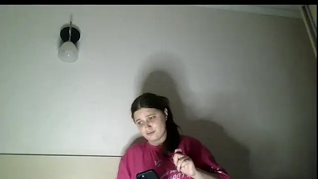 kila lo online show from 11/24/25, 08:20