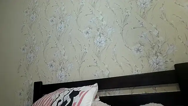 kila lo online show from 02/25/26, 08:30