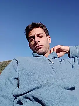 MrTamburine22 online show from 11/05/25, 01:25