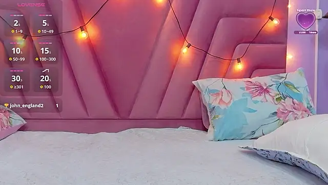 hornybarelylegalgirl online show from 03/12/26, 12:20