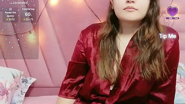 hornybarelylegalgirl online show from 04/08/26, 12:28