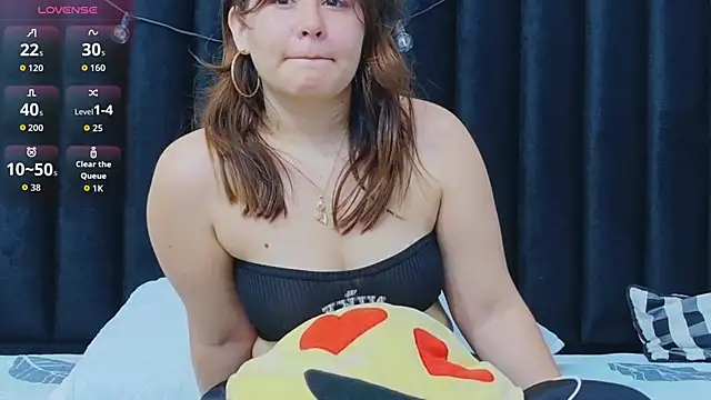 hornybarelylegalgirl online show from 10/03/25, 05:36