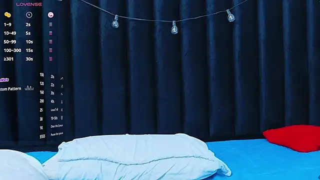 hornybarelylegalgirl online show from 09/22/25, 12:38