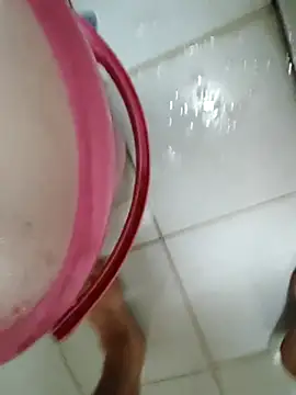 Snapshot of KeepCummingForYou73 chatting on 01/12/26, 04:47 KeepCummingForYou73 online show from 01/12/26, 04:47