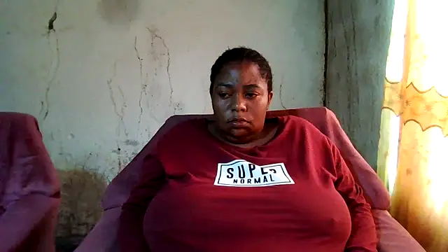 Snapshot of bustyboobs6 chatting on 09/27/25, 06:19 bustyboobs6 online show from 09/27/25, 06:19